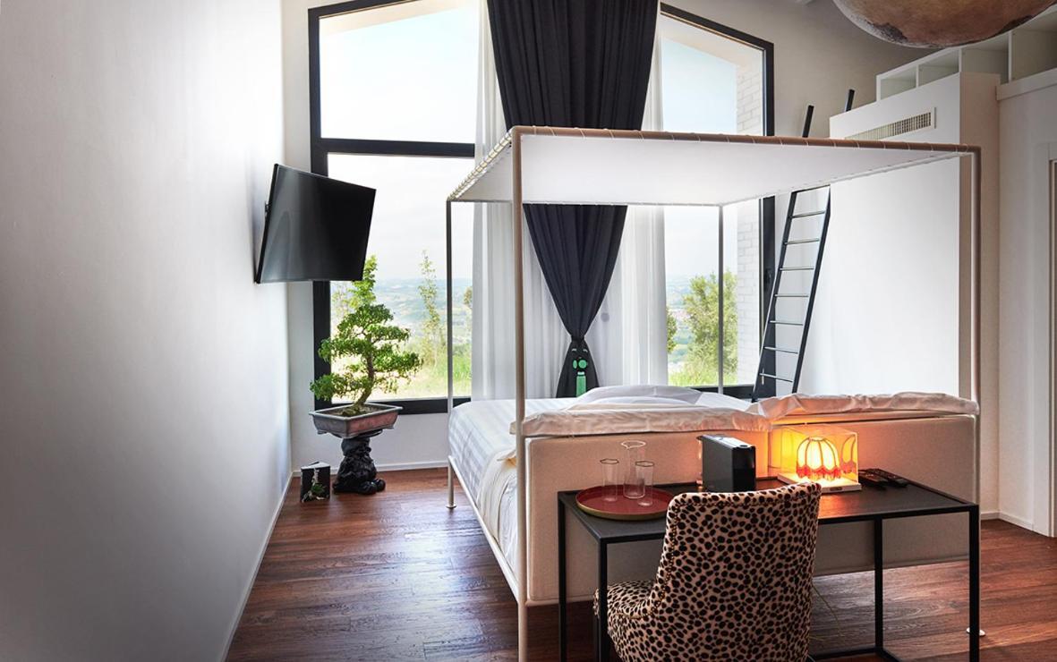 Idea 18 Boutique Hotel Controguerra Экстерьер фото